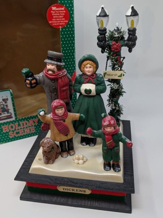 Vintage Liberty Bell Christmas Holiday Creations Musical Carolers Scene Dickens - Picture 3 of 8